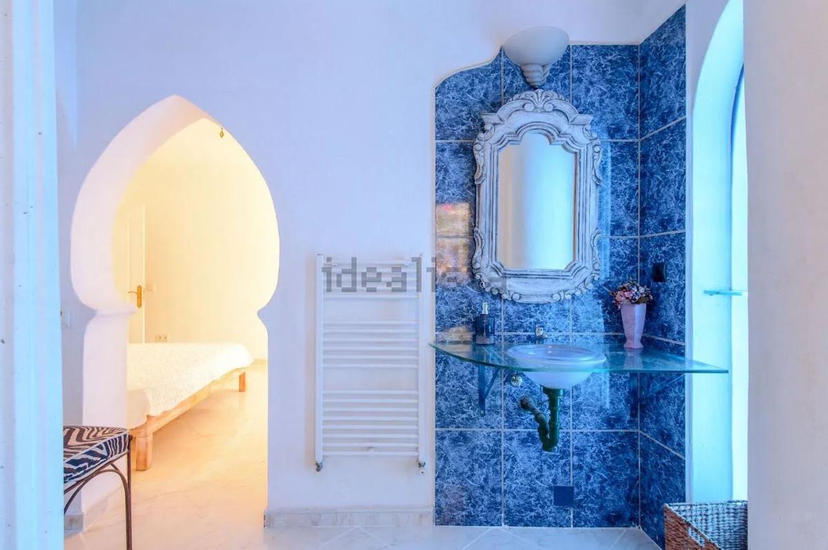 ¿Ibiza o en Santorini? A la venta una peculiar villa de lujo por 3,5 millones en Sant Jordi