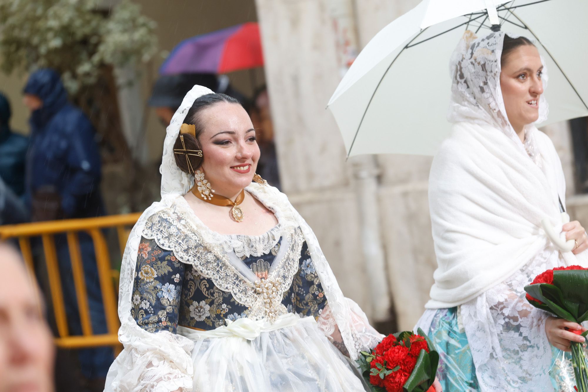 Todas las fotos de la Ofrenda del 18 de marzo por la calle San Vicente entre las 18:00 y las 19:00 horas