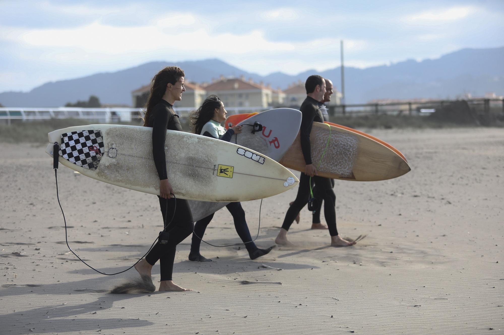 Surf para todas las edades en Los Quebrantos