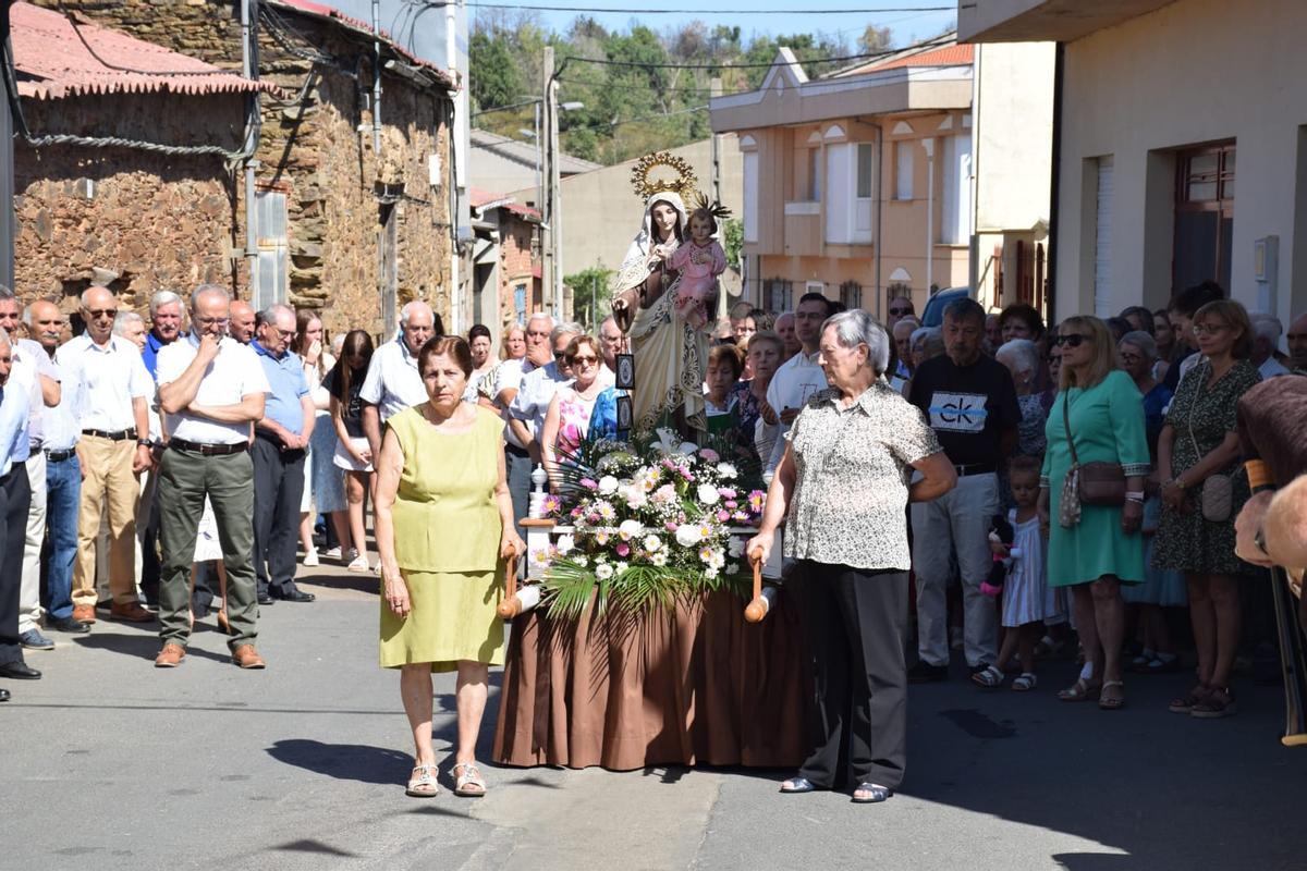 Procesión en Riofrío