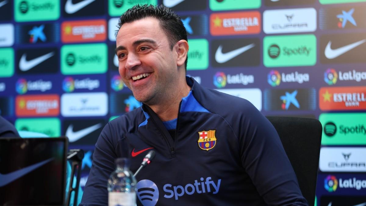 Xavi: "¿Pasar de buscar sustitutos a ser el director de la nueva era? ¿Dicen esto ahora? Ah, pues está de p*** madre"