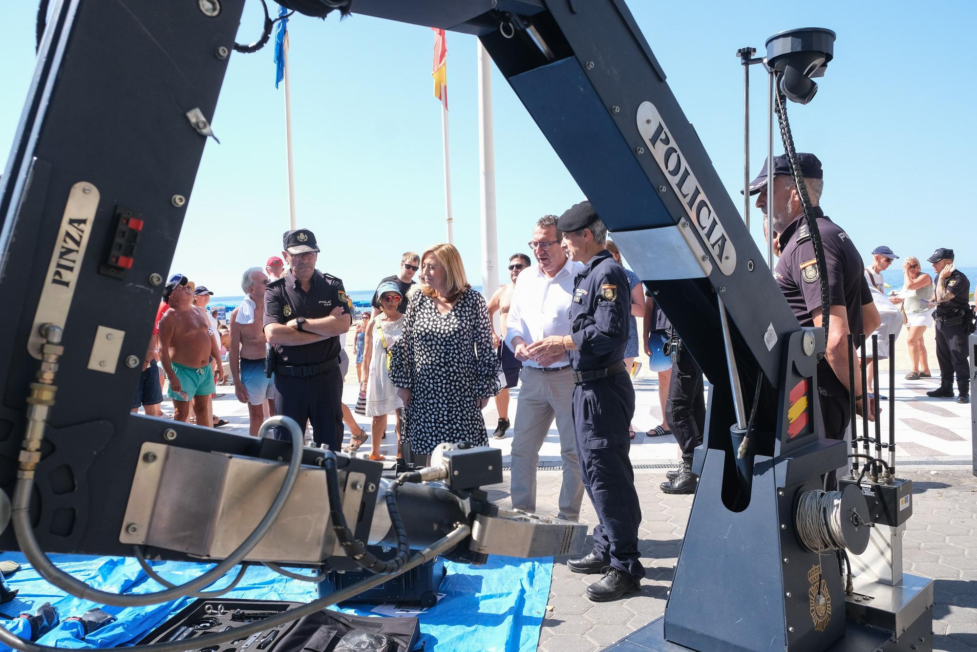 Así ha sido la exposición de medios de la Policía Nacional en Benidorm