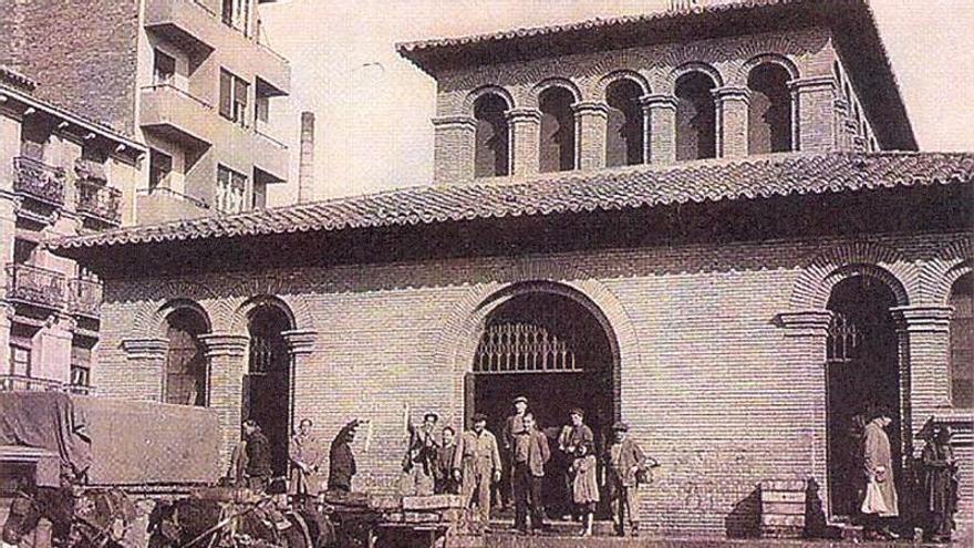 Milagro en el mercado de pescados: así es el edificio que llenó de teatro uno de los barrios más céntricos de Zaragoza