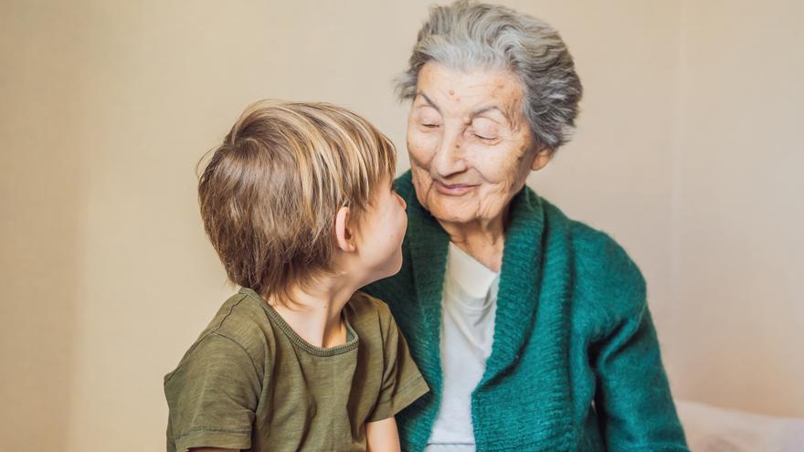 Avis i àvies, referents en la cura de la infància