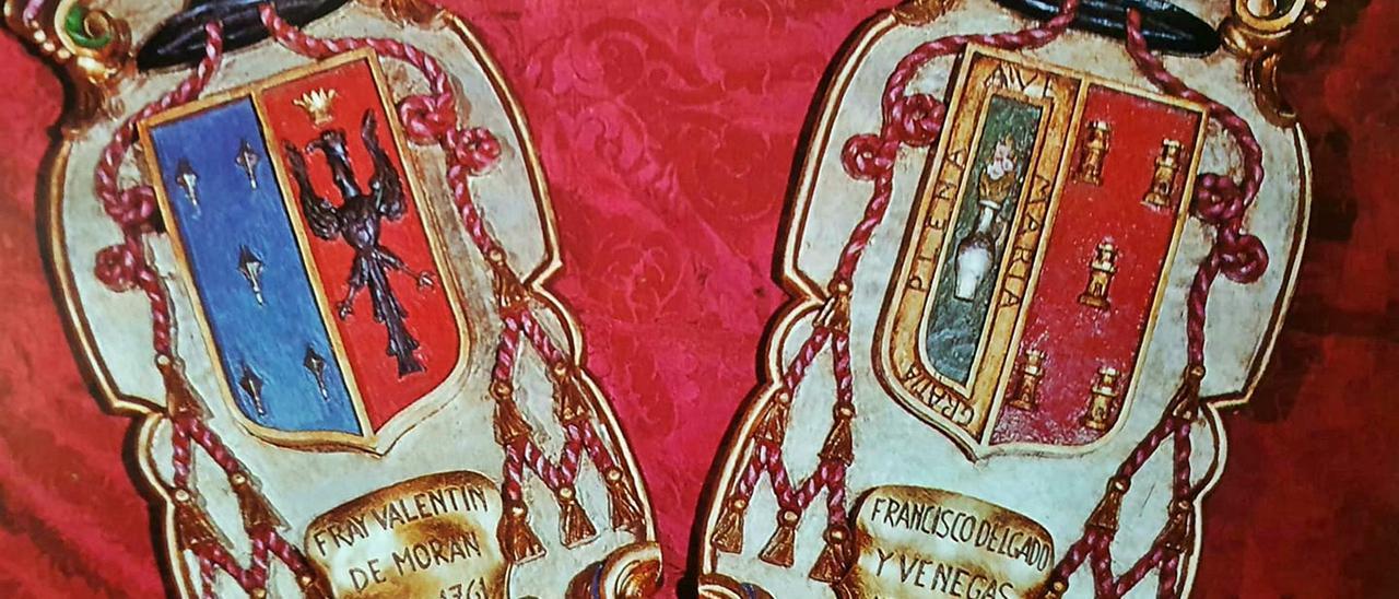 Escudos de la sillería del coro de la Basílica del Pino, en el municipio de Teror. | | LP/DLP