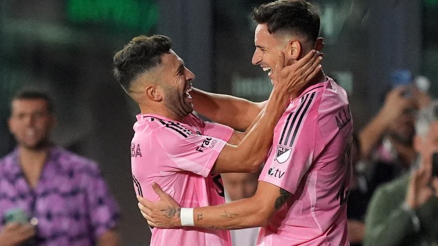 ¡Increíble asistencia de Jordi Alba! La calidad del tacón...