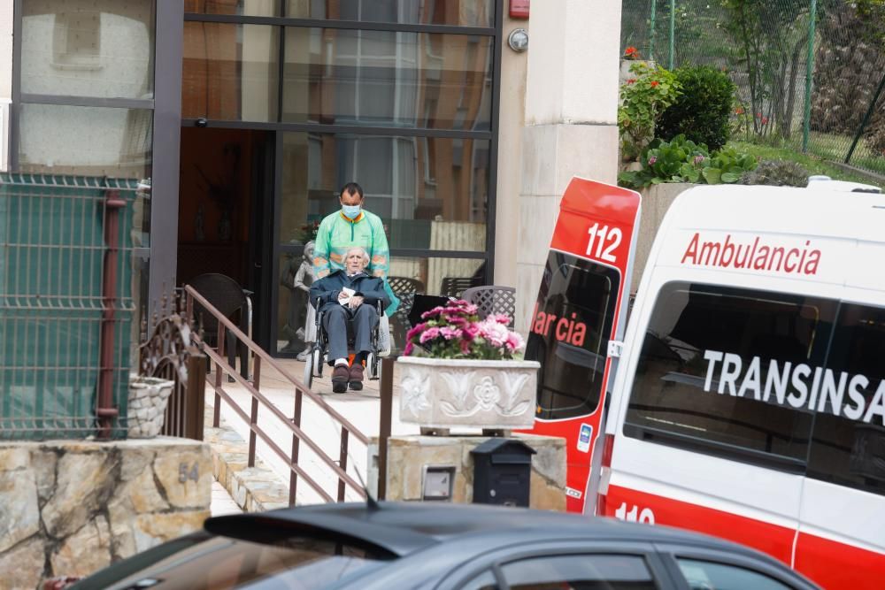 Evacuación de 20 ancianos de Candás por el covid