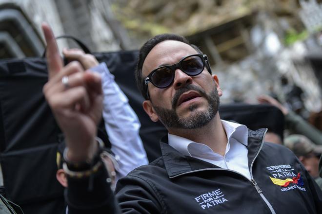HRW pide a De la Espriella medidas para poner fin al reclutamiento infantil por parte de los grupos armados en Colombia
