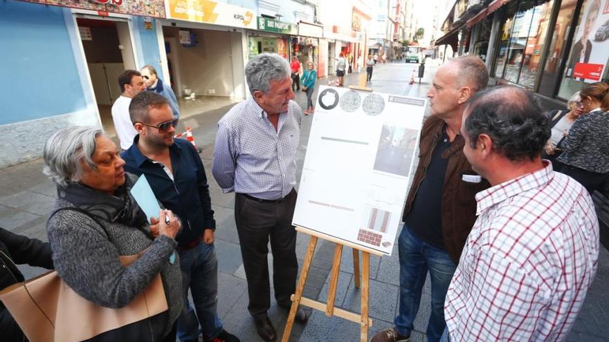 Instante de la presentación de las obras