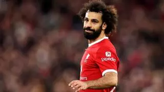 Salah vuelve a Liverpool para tratar su lesión