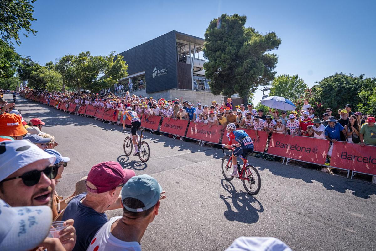 El Tour conquista Montjuïc