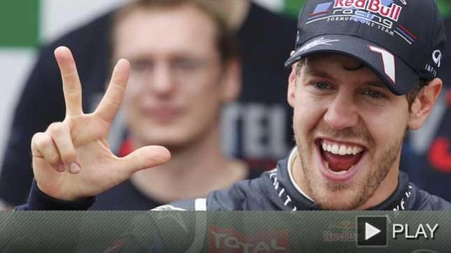 Vettel celebra el título Mundial en Interlagos.