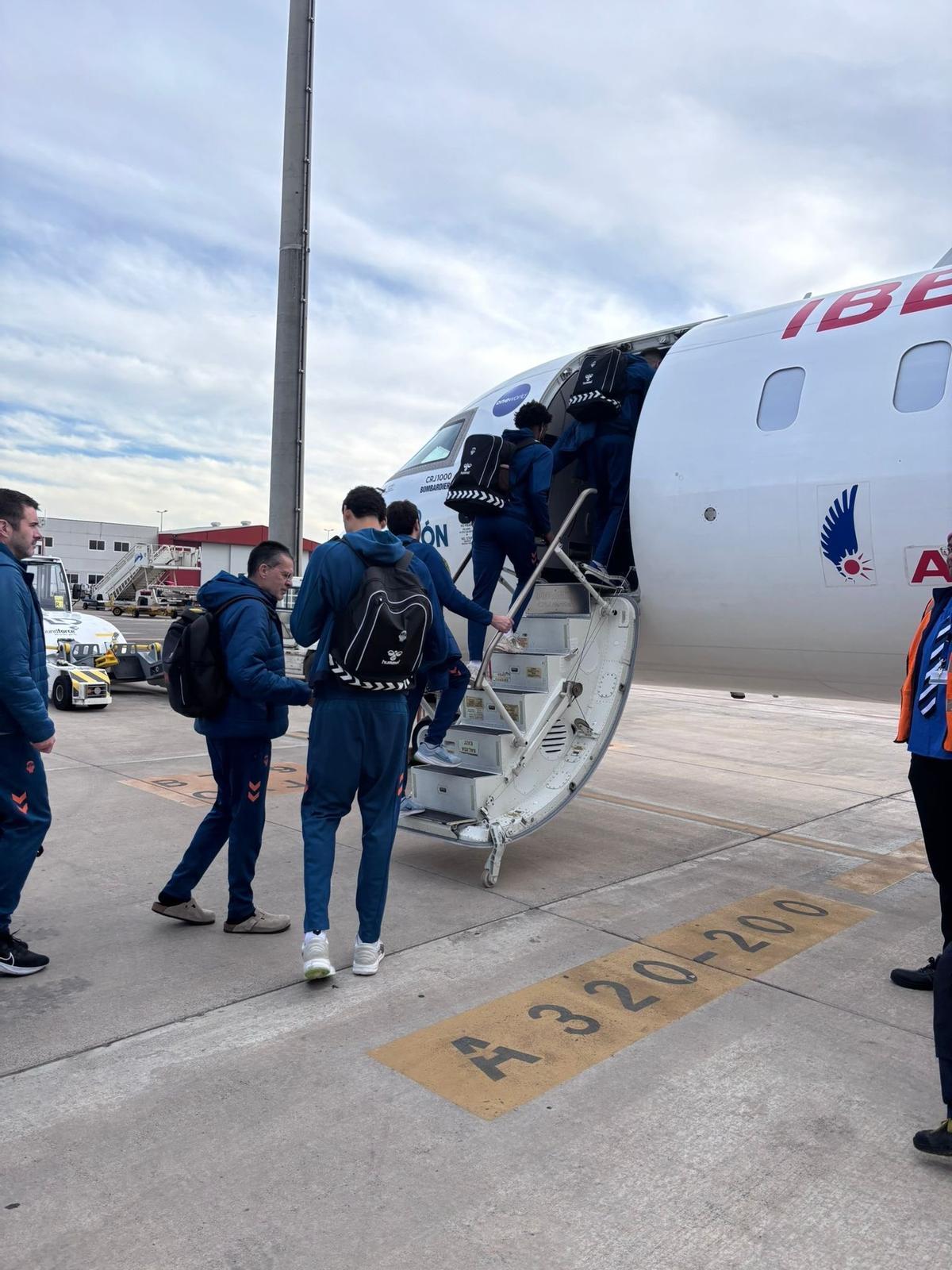 El conjunto taronja se ha desplazado desde Estambul, donde viajó procedente de Valencia.