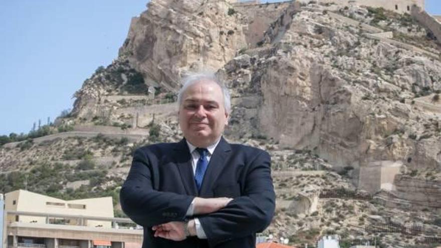 Christodoulos J. Lazaris:  «Alicante nos interesa para abrir una delegación comercial griega»