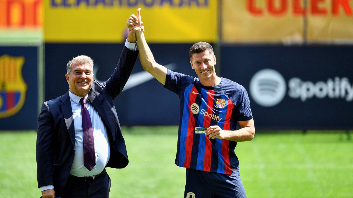 Laporta y Lewandowski, durante su presentación