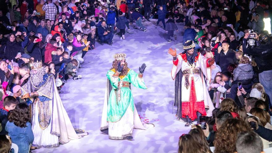 Navidad en Benidorm: La magia llega a la Nueva York Mediterránea