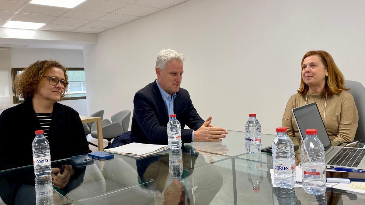 Reunión entre el alcalde y la concejal de l'Eliana con la vicepresidenta de la diputación.
