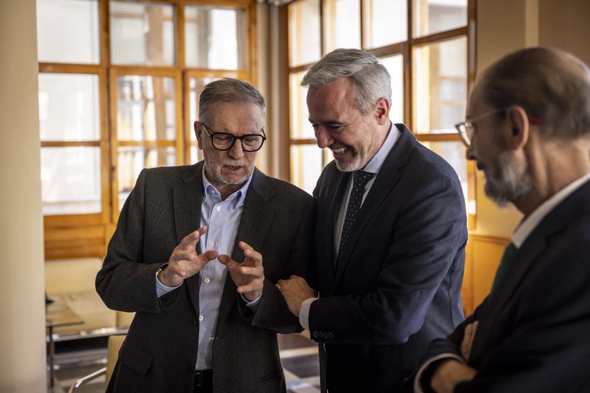 En imágenes | Jorge Azcón, Javier Lambán, Luisa Fernanda Rudi y Marcelino Iglesias charlan en el encuentro de presidentes de Aragón de EL PERIÓDICO DE ARAGÓN