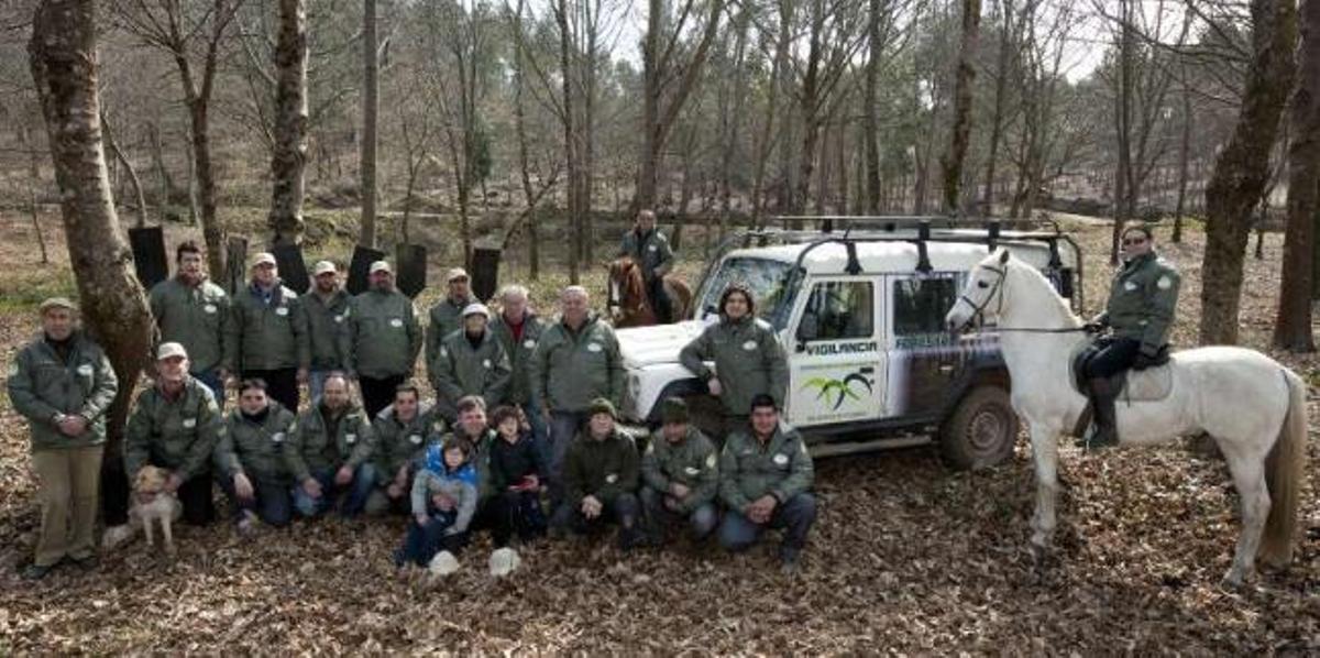 Integrantes del equipo de Voluntariado Ambiental formado en San Vicente de Trasmañó.  // F.M.