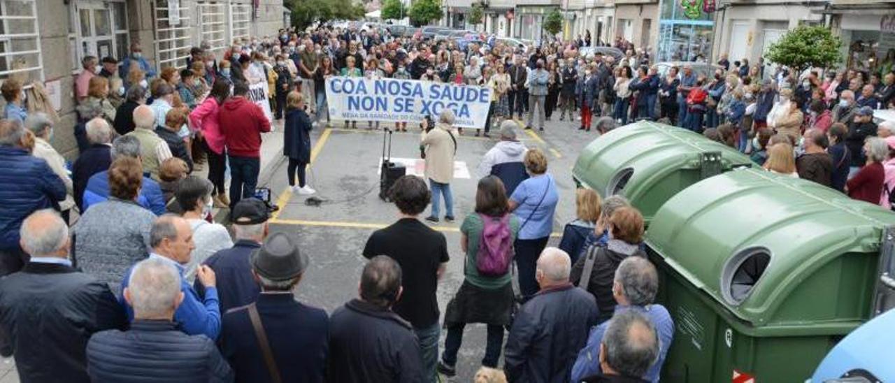 Asistentes a la concentración de ayer, por 24º domingo consecutivo. | GONZALO NÚÑEZ