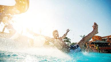 El vídeo viral del verano o cómo ser el rey de la piscina