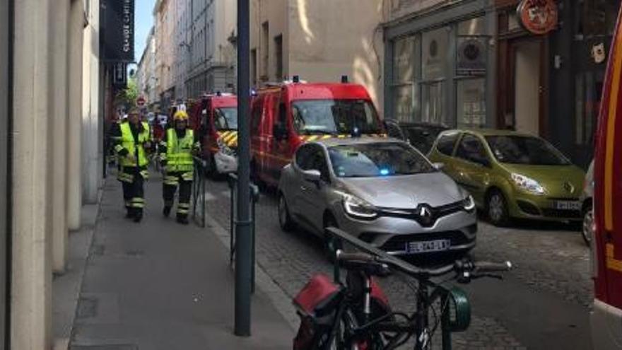 Ferides 8 persones a causa d&#039;una explosió al centre de Lió