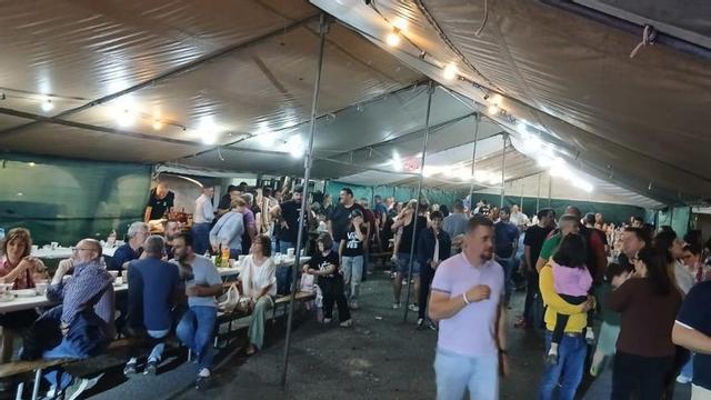 Porco á brasa para 360 personas en Guimarei |