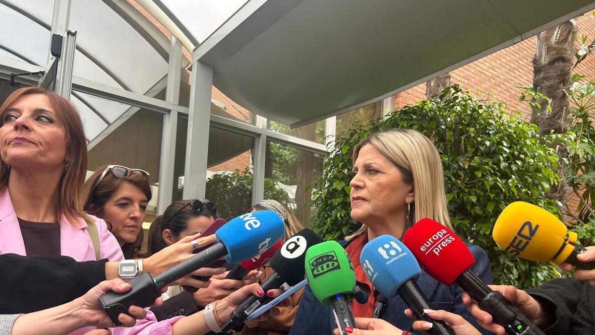 La consellera Carmen Ortí en declaraciones a los medios