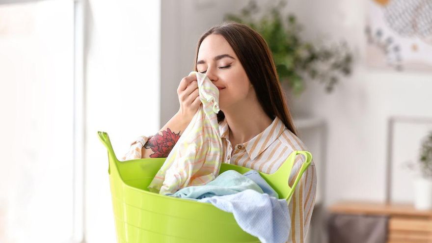 Cómo hacer que la ropa huela bien siempre: el secreto infalible de La Ordenatriz