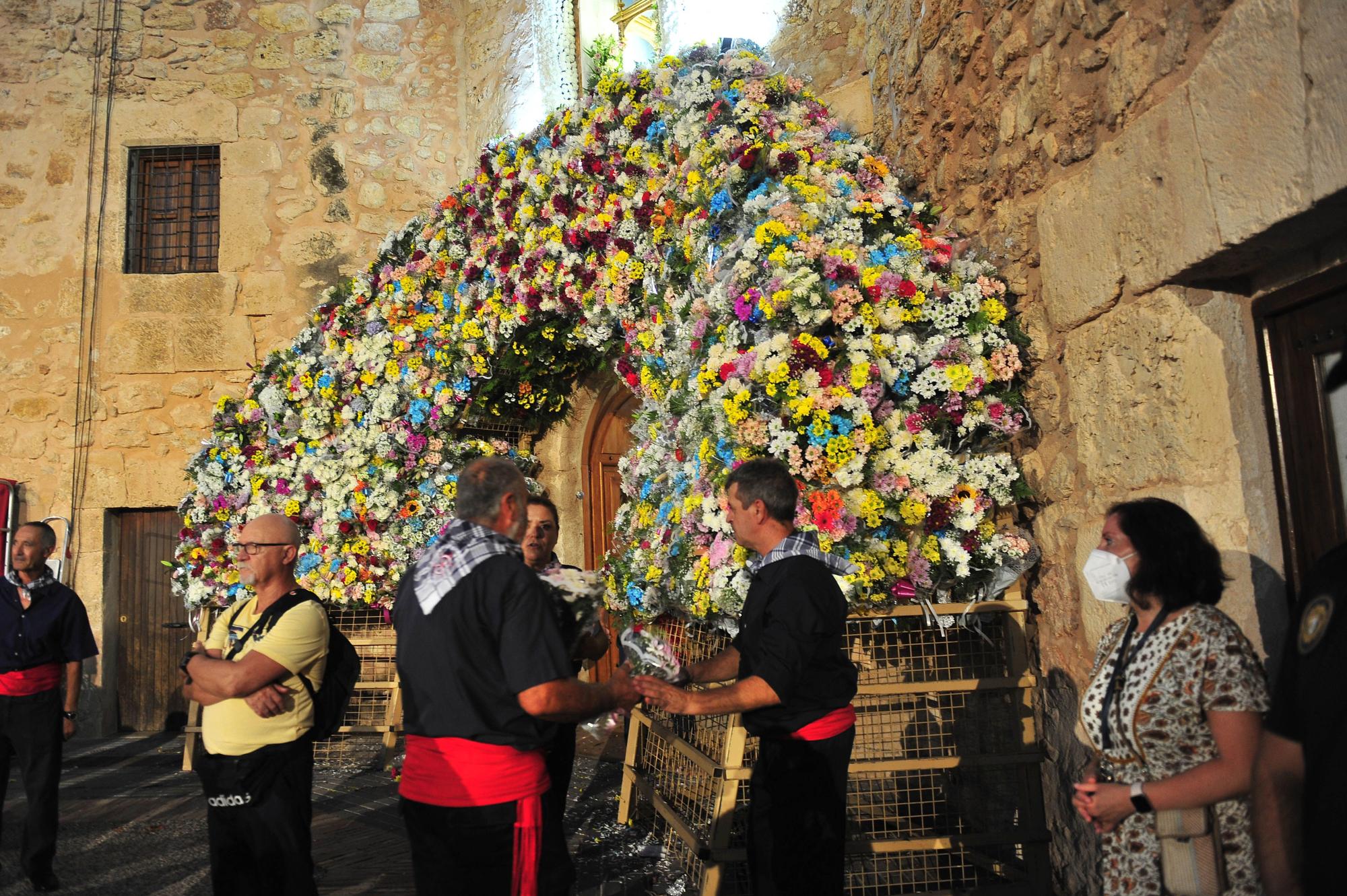 Ofrenda de flores a la Virgen de Loreto