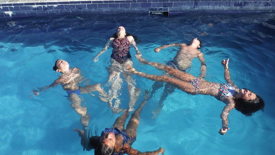 La fiebre de las piscinas privadas: Ourense ya registra mil más que antes de la pandemia