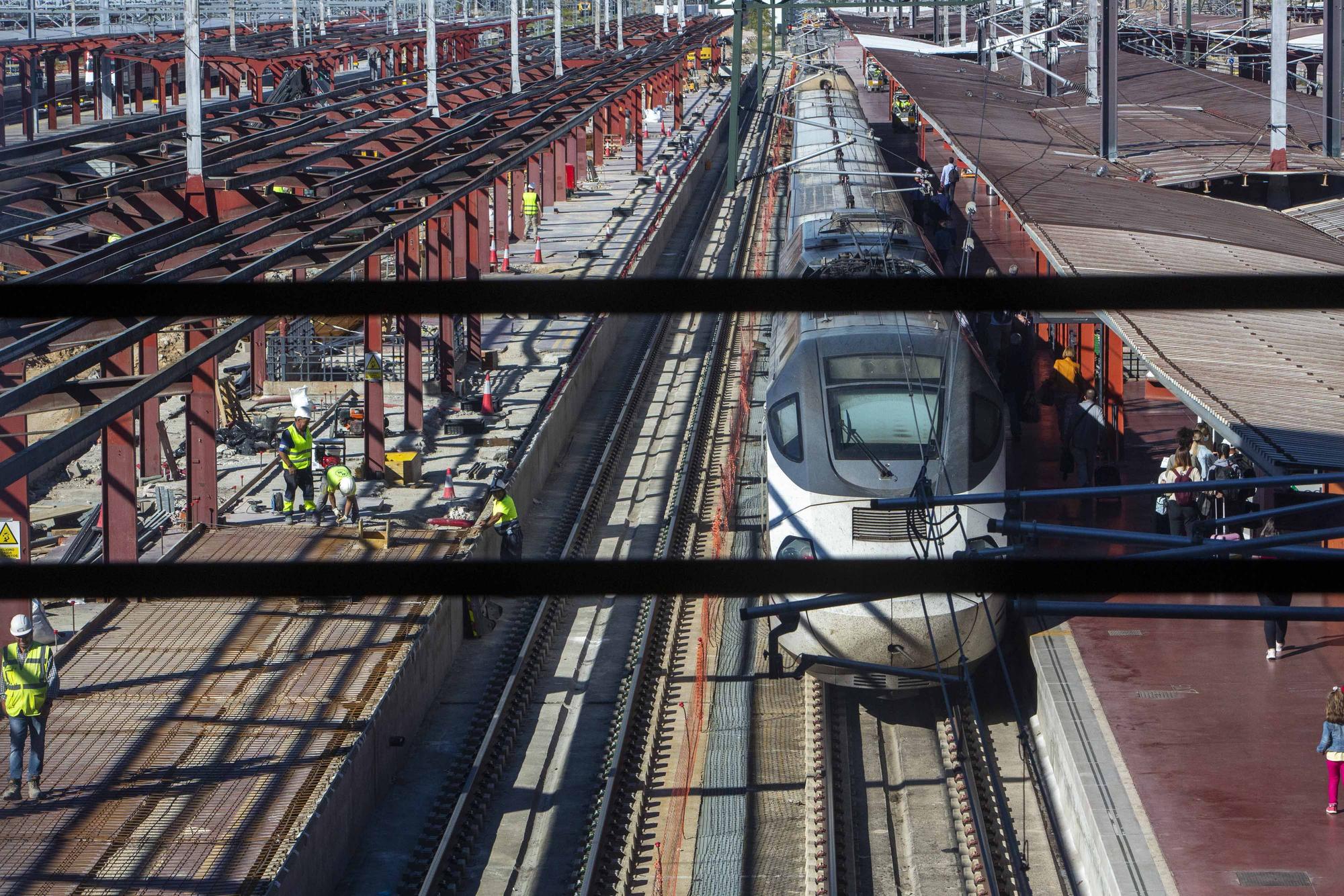 Así ven los pasajeros habituales el cambio de estación de Atocha a Chamartín