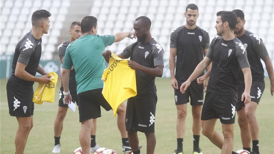 Blati Touré ya entrena y Sandoval estará en la banda