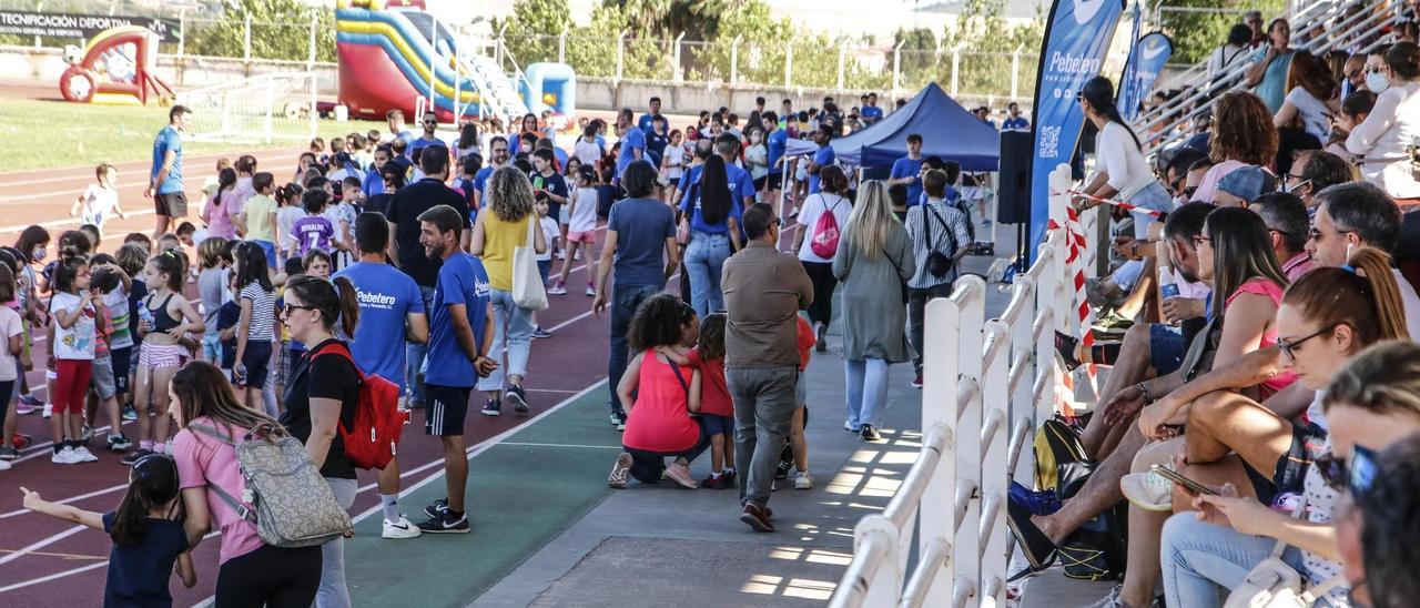 Imagen de archivo de la clausura de las escuelas deportivas municipales en junio de 2022.