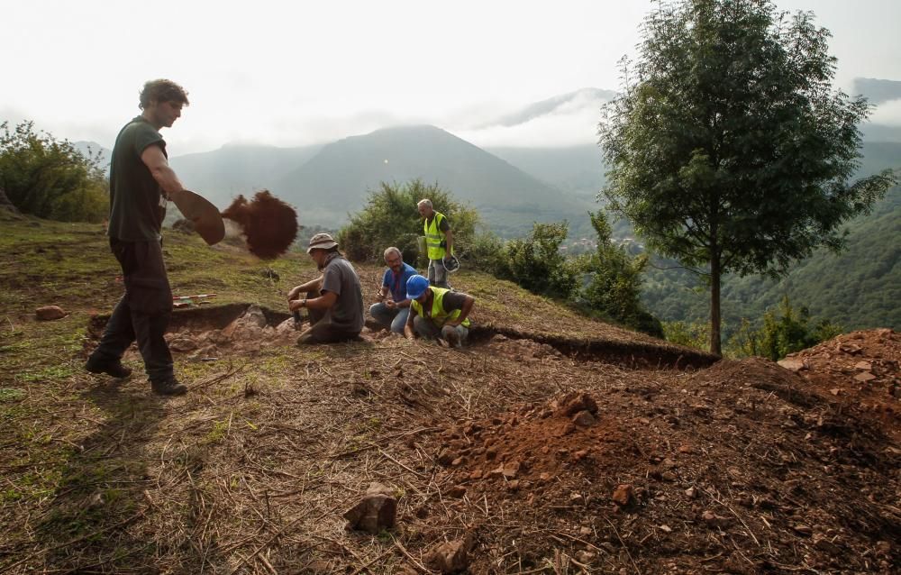 Excavación en el castro de Boinas