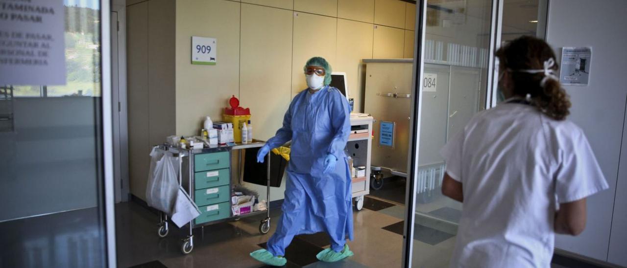 Una de las plantas del Hospital Universitario Central de Asturias (HUCA) destinada a enfermos de covid. | Irma Collín