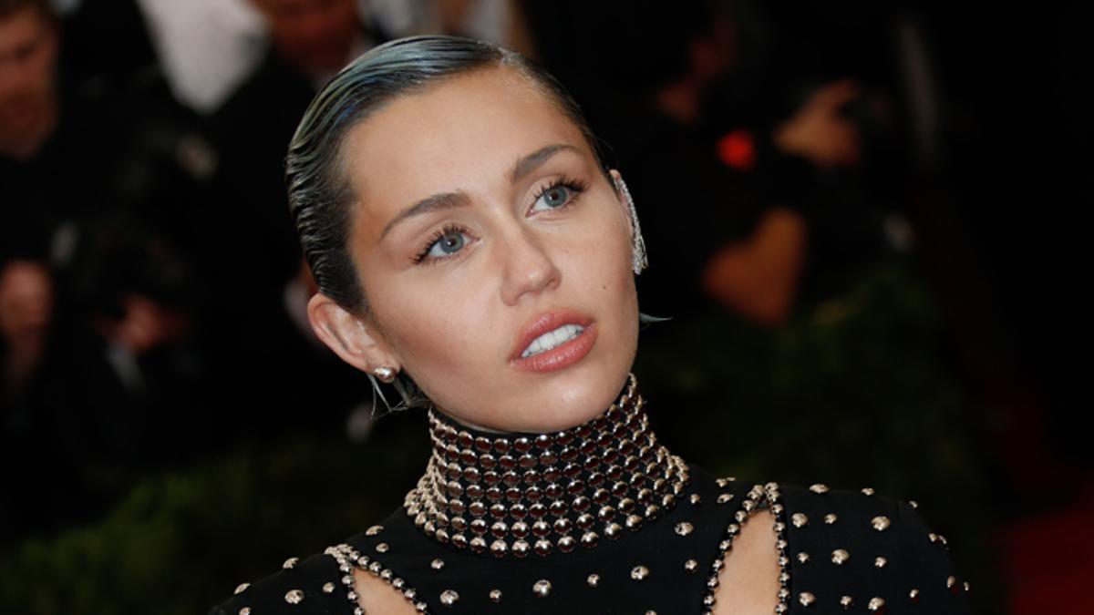 Miley Cyrus, con pelo azul