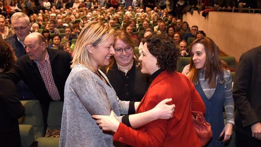 La ministra de Trabajo  se compromete en Huesca a trasladar a Interior las demandas de los sindicatos de prisiones
