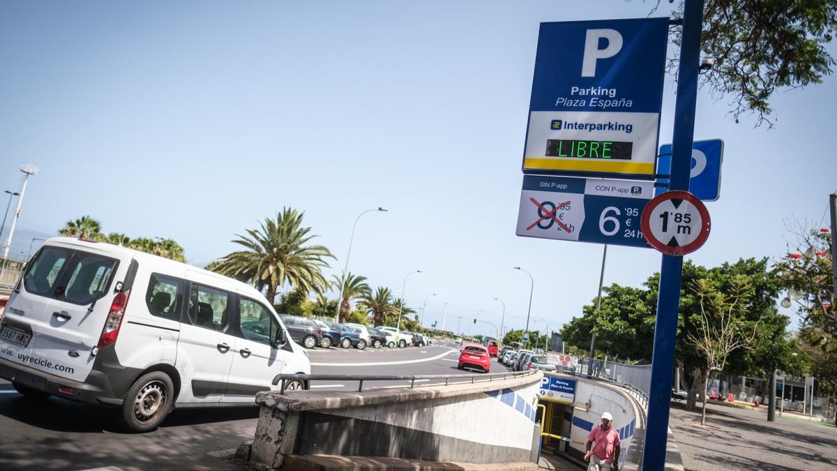 Parking de la plaza de España, situado en el municipio de Santa Cruz de Tenerife.