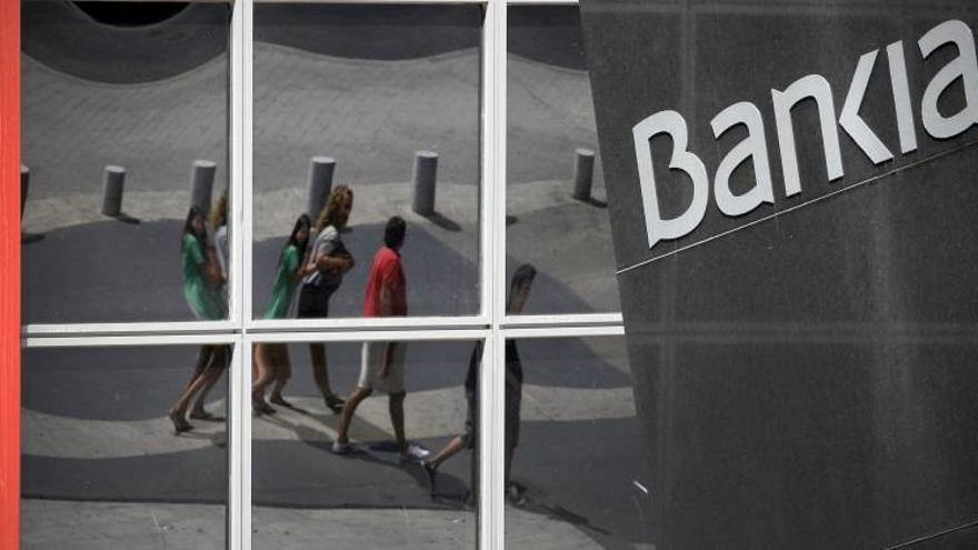 El Estado pone a la venta en la bolsa el 7,5% de Bankia