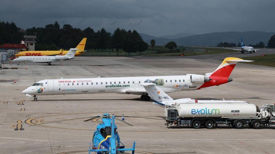 La Xunta exige a Aena más inversión en los aeropuertos gallegos y adaptada a las necesidades de la comunidad