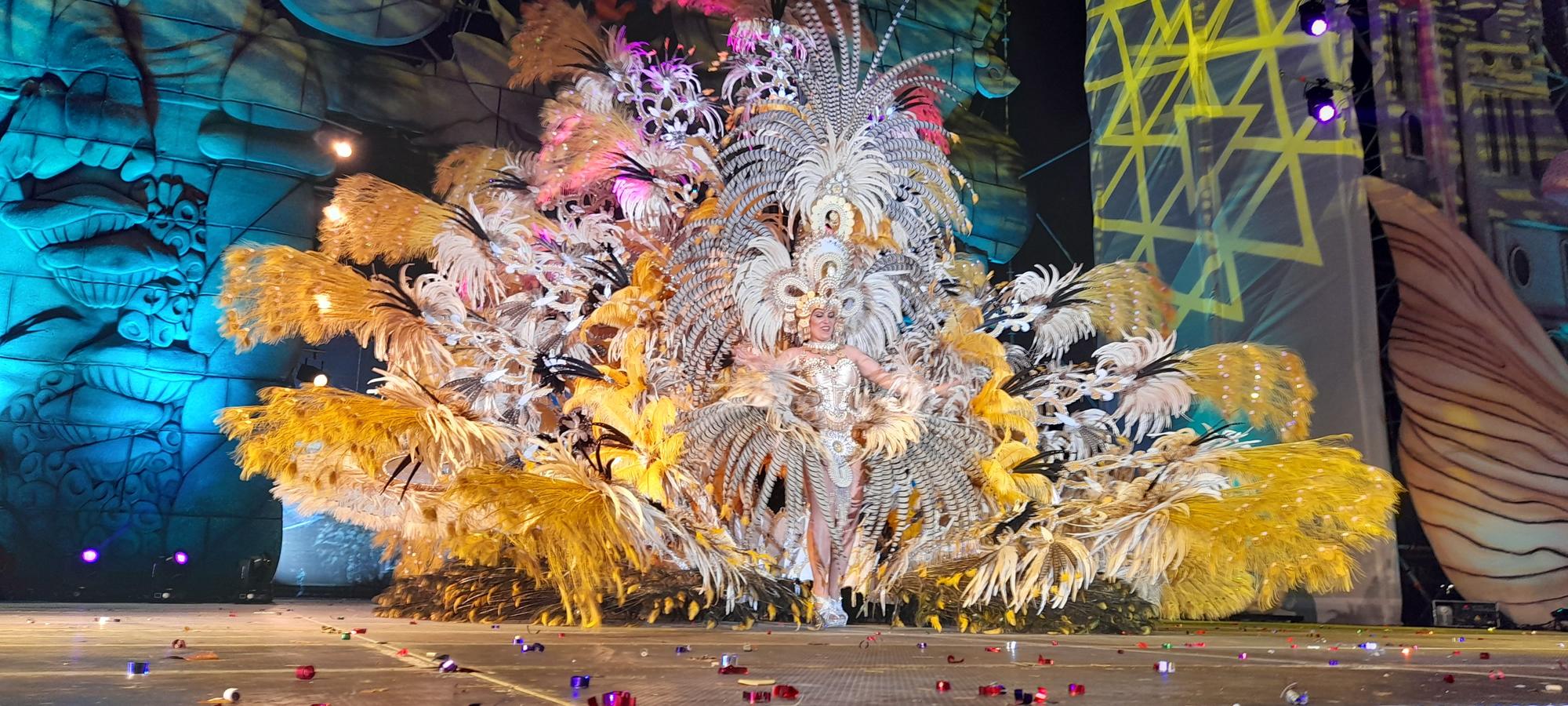 Revive la noche mágica de la gala de reinas y reyes del Carnaval de Vinaròs