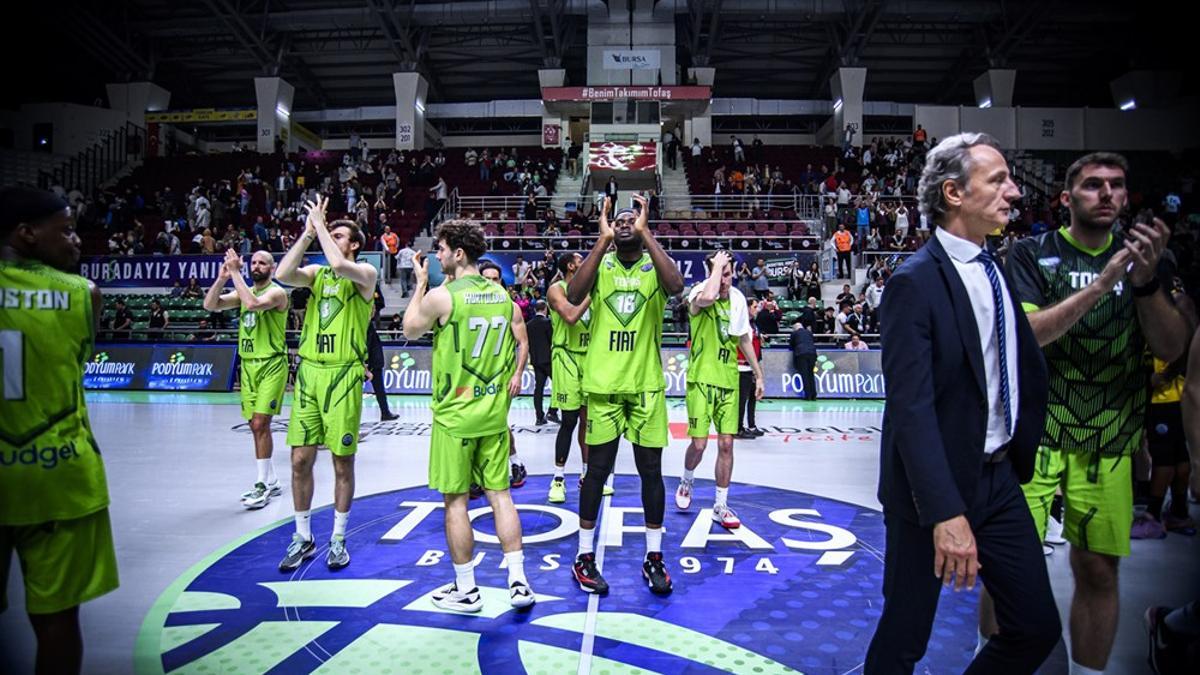 El Tofas celebra su victoria ante el Tenerife.