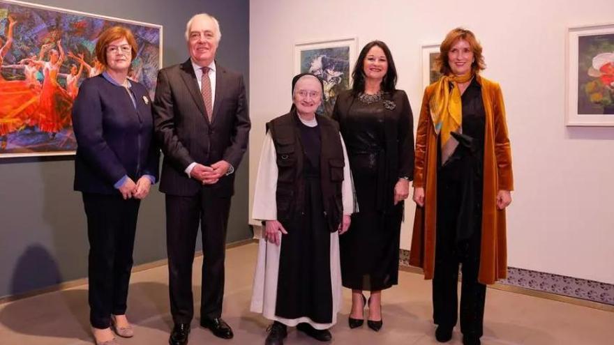 Charo Añaños, José Luis Rodrigo, Isabel Guerra, Magdalena Lasala y Mayte Ciriza, en la inauguración de &#039;Luz Increada&#039;