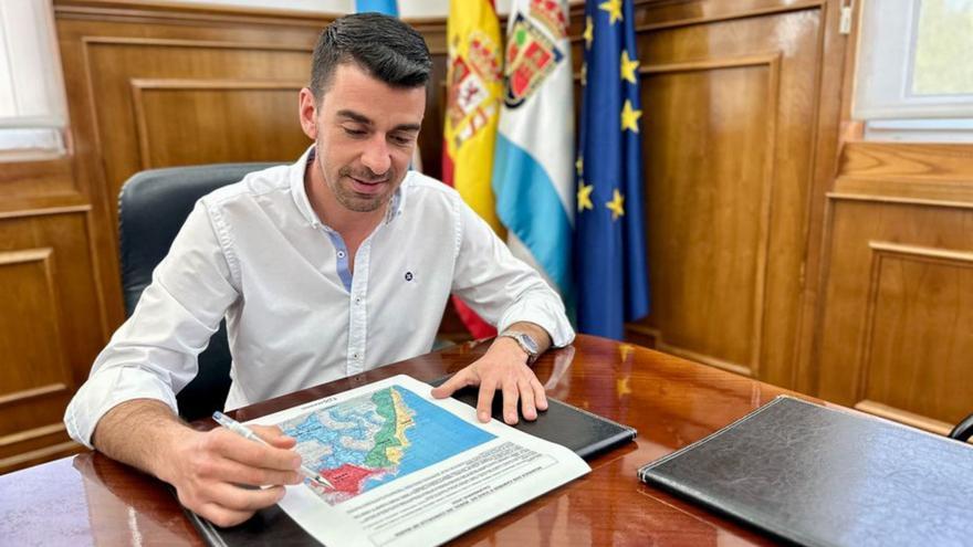 Marín presenta el calendario de desbroces para preparar el municipio de cara al verano