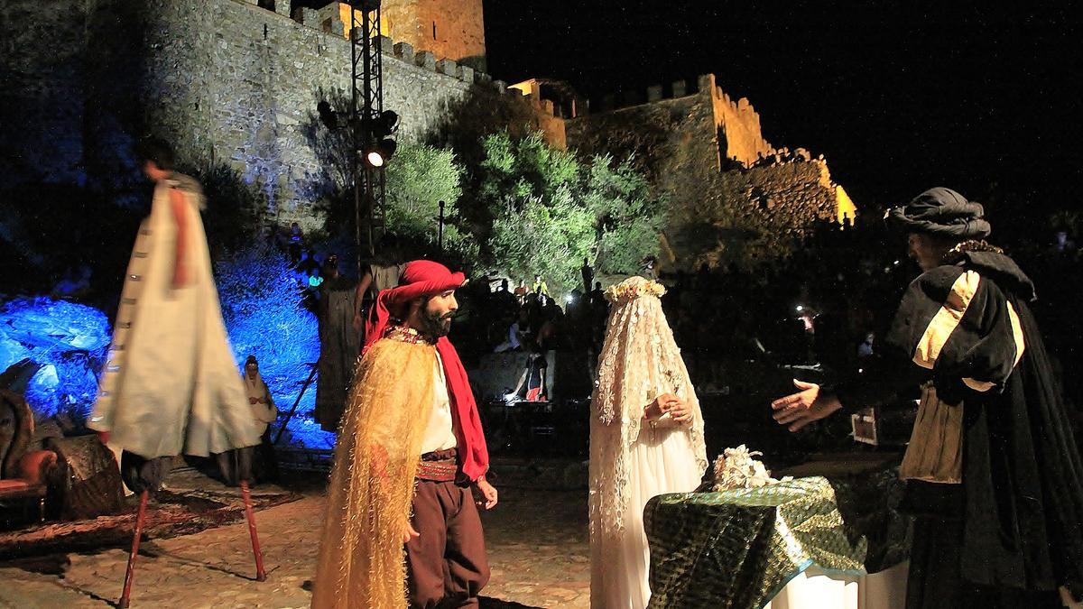 Fiesta de la Zaragutia Mora en el Castillo.