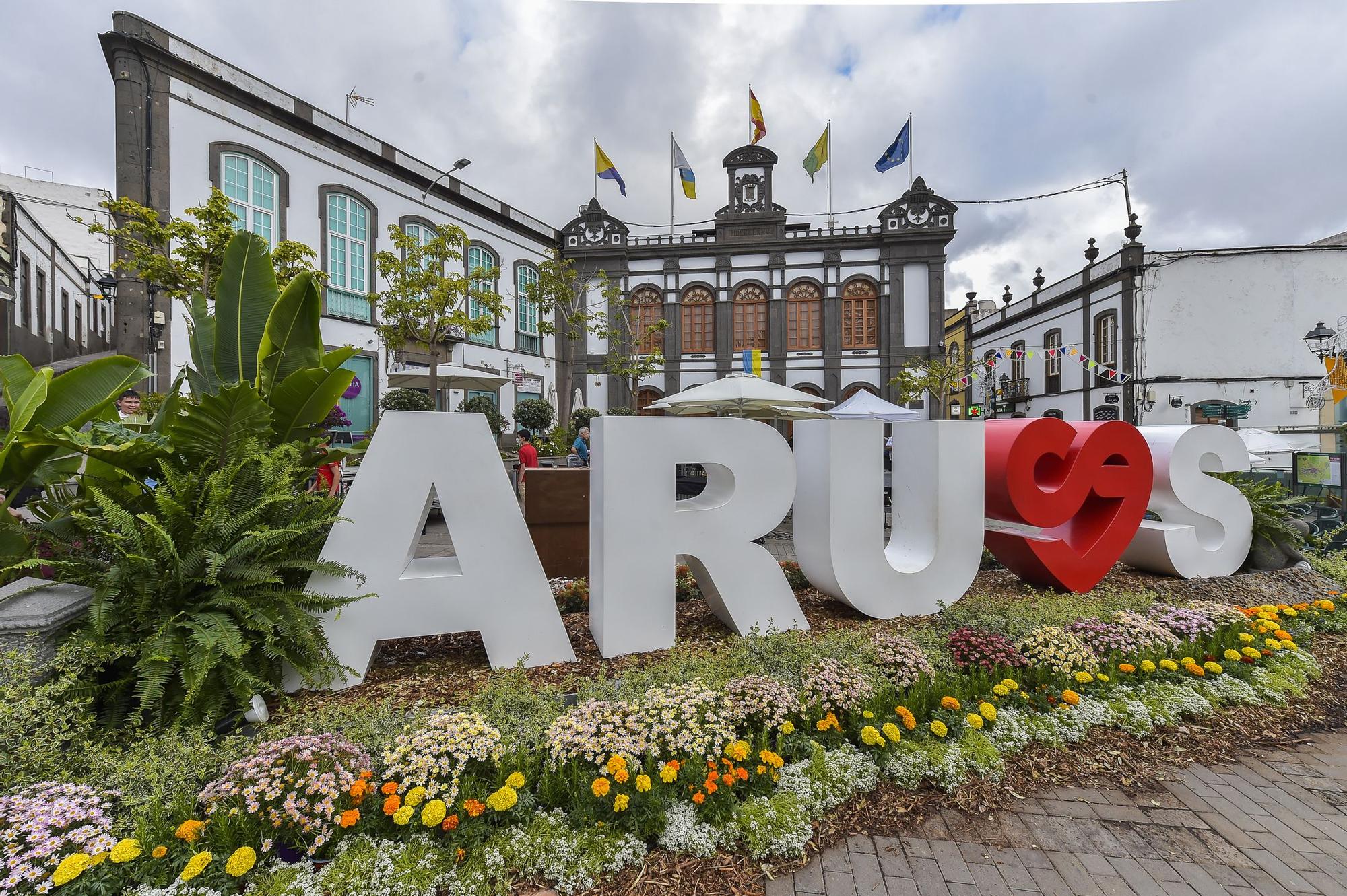 Arucas vive una semana dedicada a la música, la jardinería y la piedra de cantería