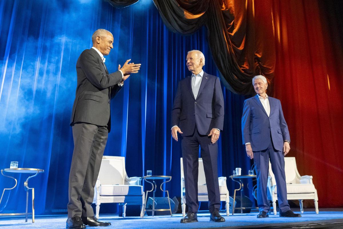 Obama y Clinton apoyan a Biden en un acto en Nueva York