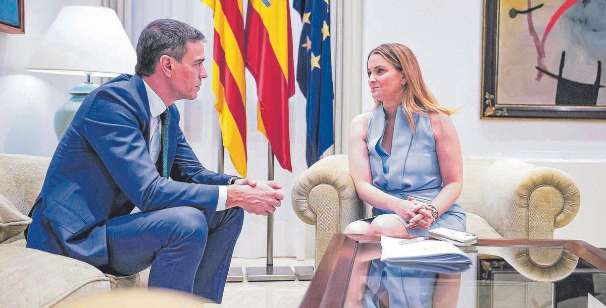 Pedro Sánchez y Marga Prohens, en su última reunión en el Consolat de Mar. | B. RAMON