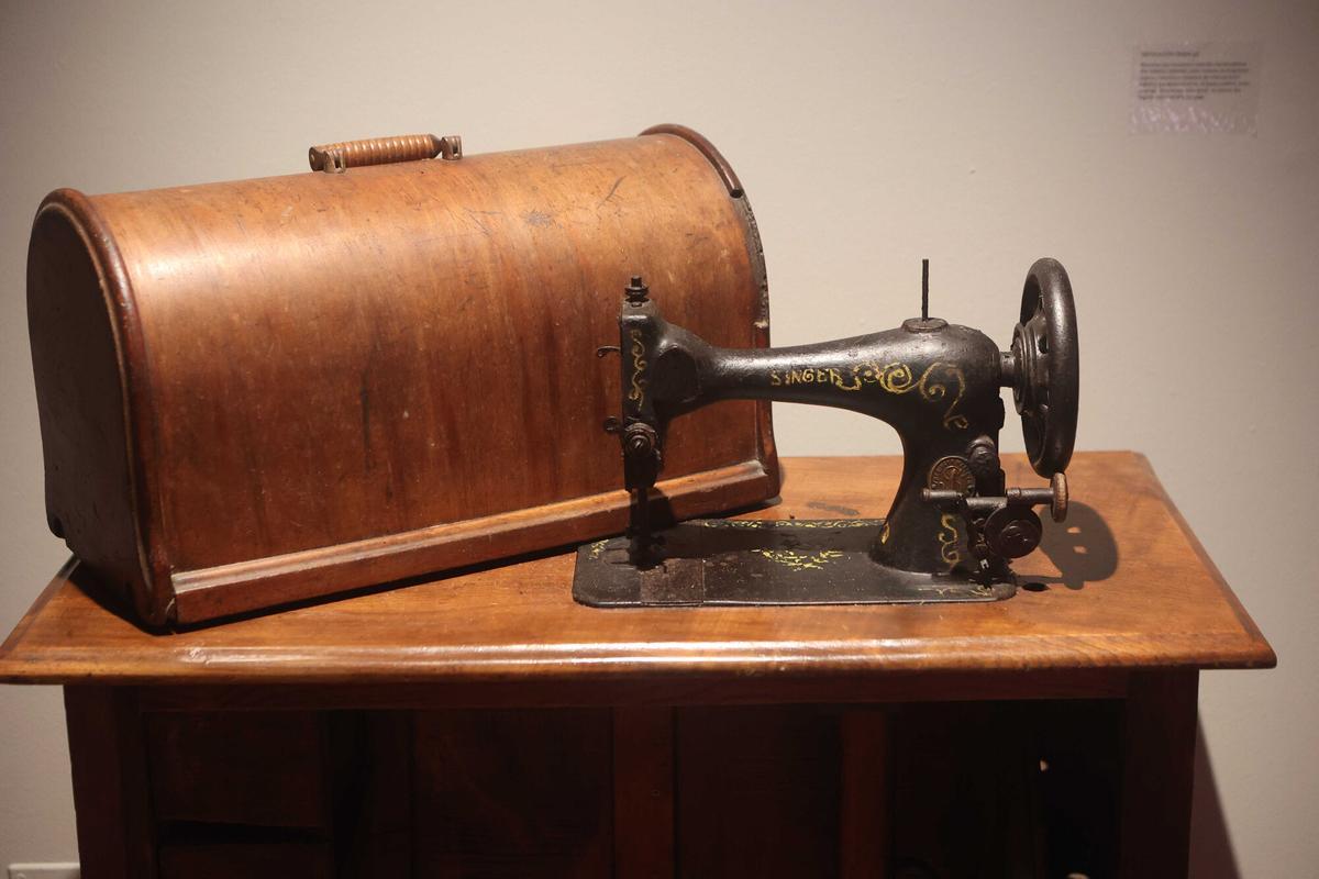 Kiosco Afonso, Inauguración exposición 'Emigrantes'